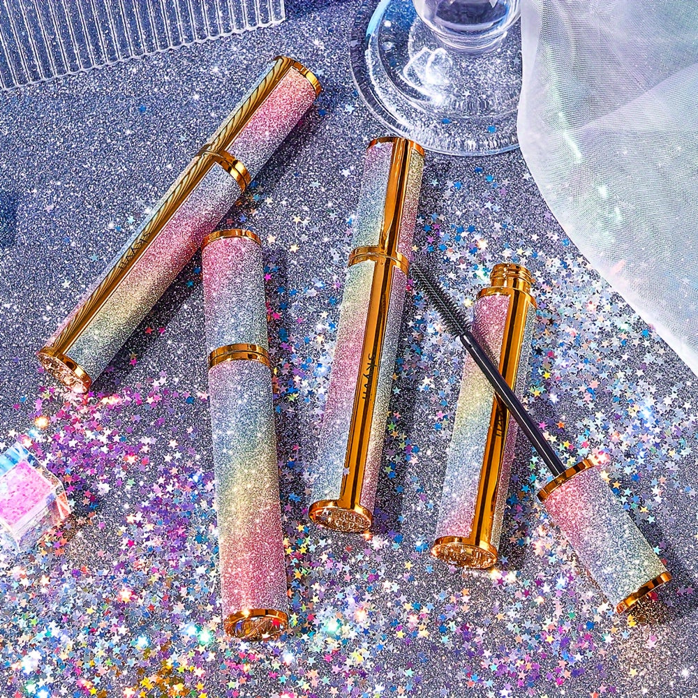 Luxurious mascara with 5D gloss, giving volume and lengthening - Lifestil. www.Lifestil.net