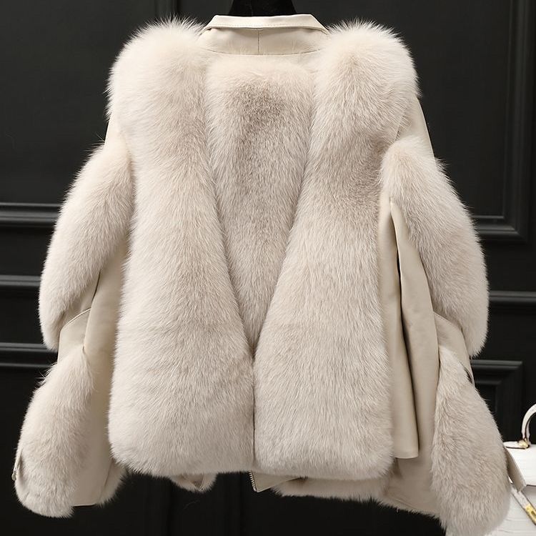 Elegant One-piece fur coat Long wool coat
