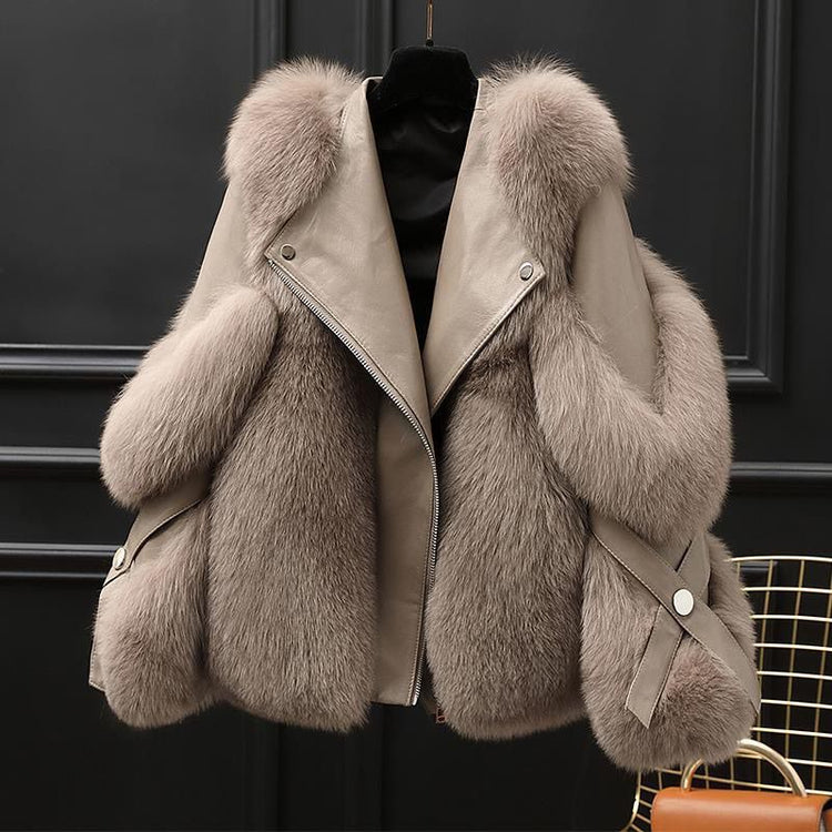 Elegant One-piece fur coat Long wool coat