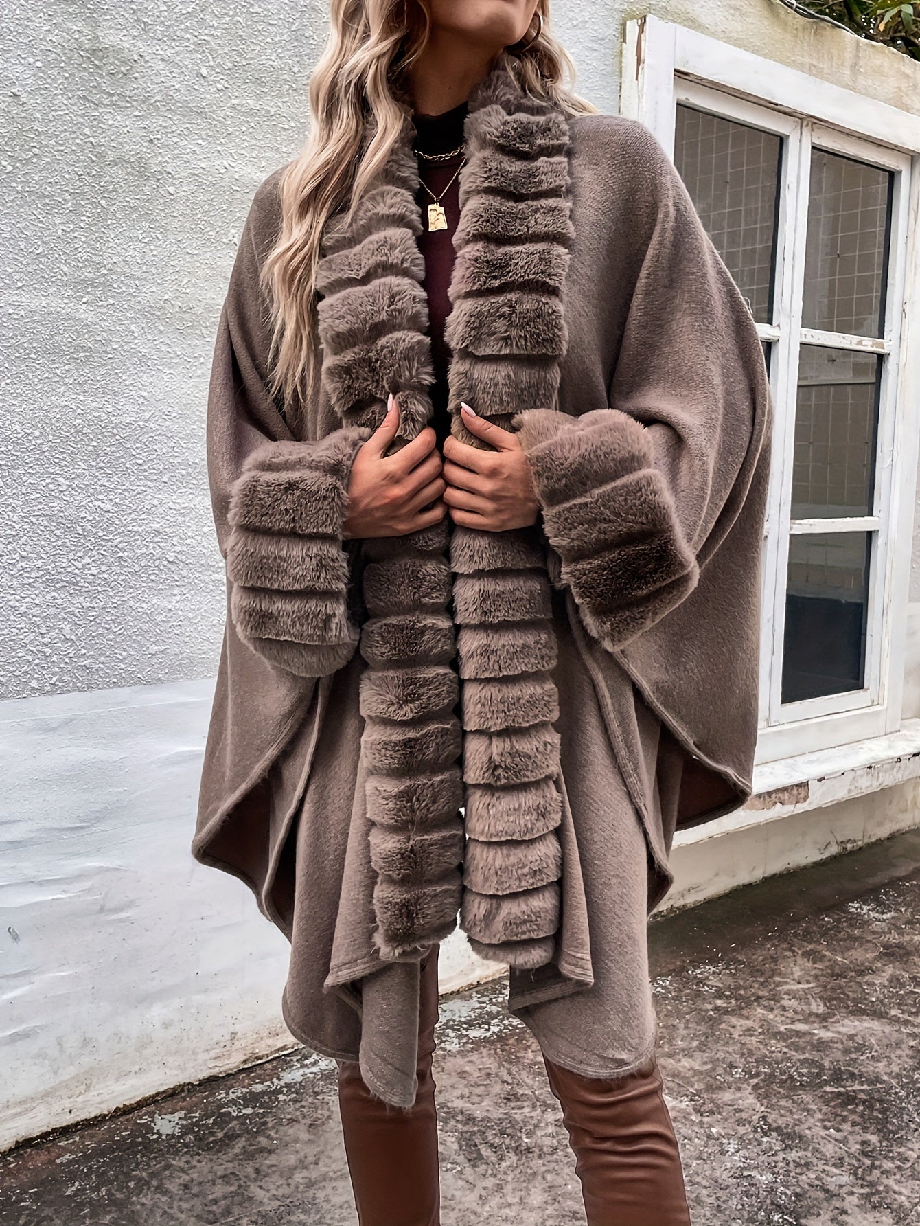 Luxurious Faux Fur Collar Mid-Length Cardigan 